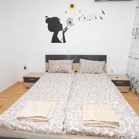 славея كافارنا